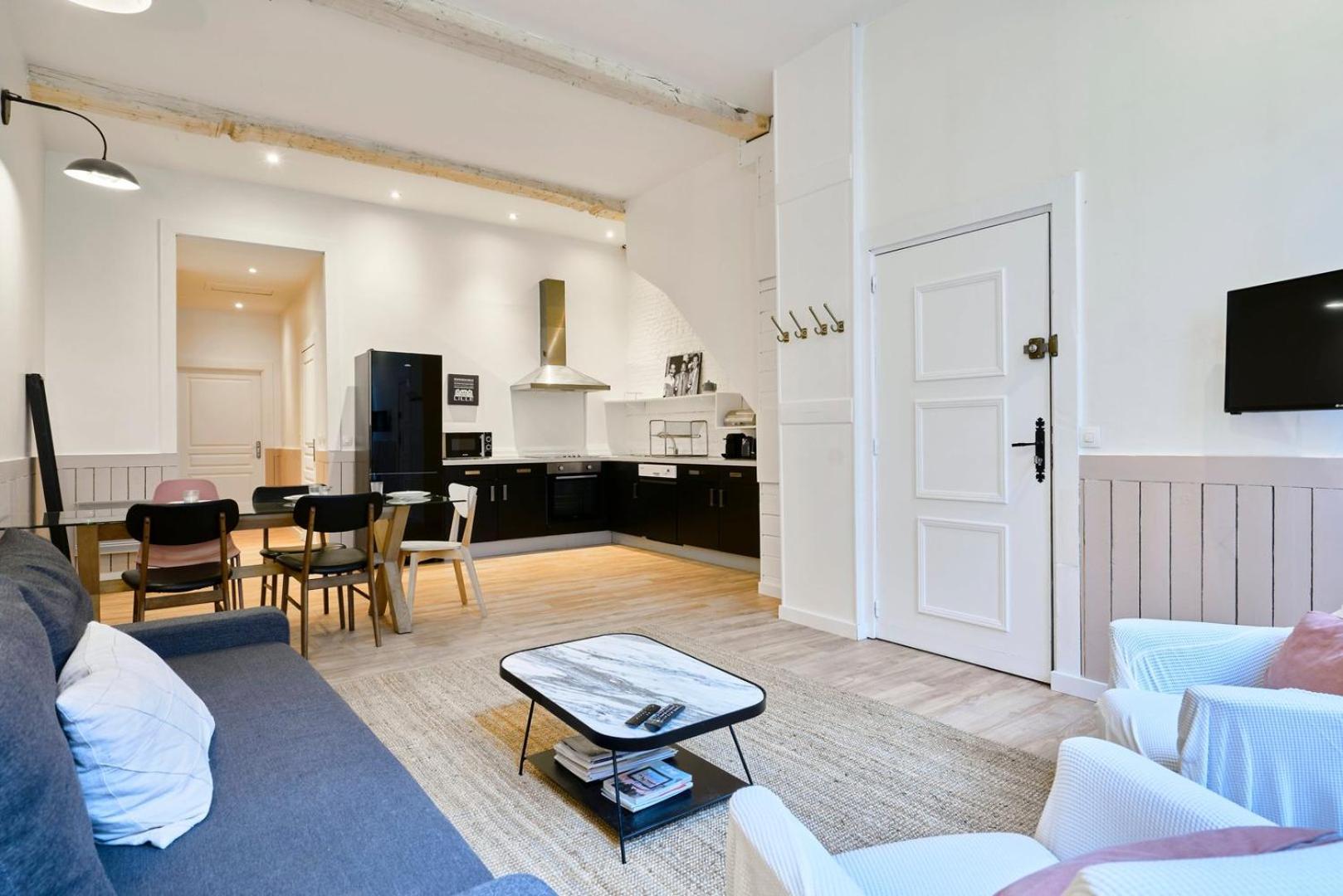Old Lille: Charming Renovated Apartment Extérieur photo