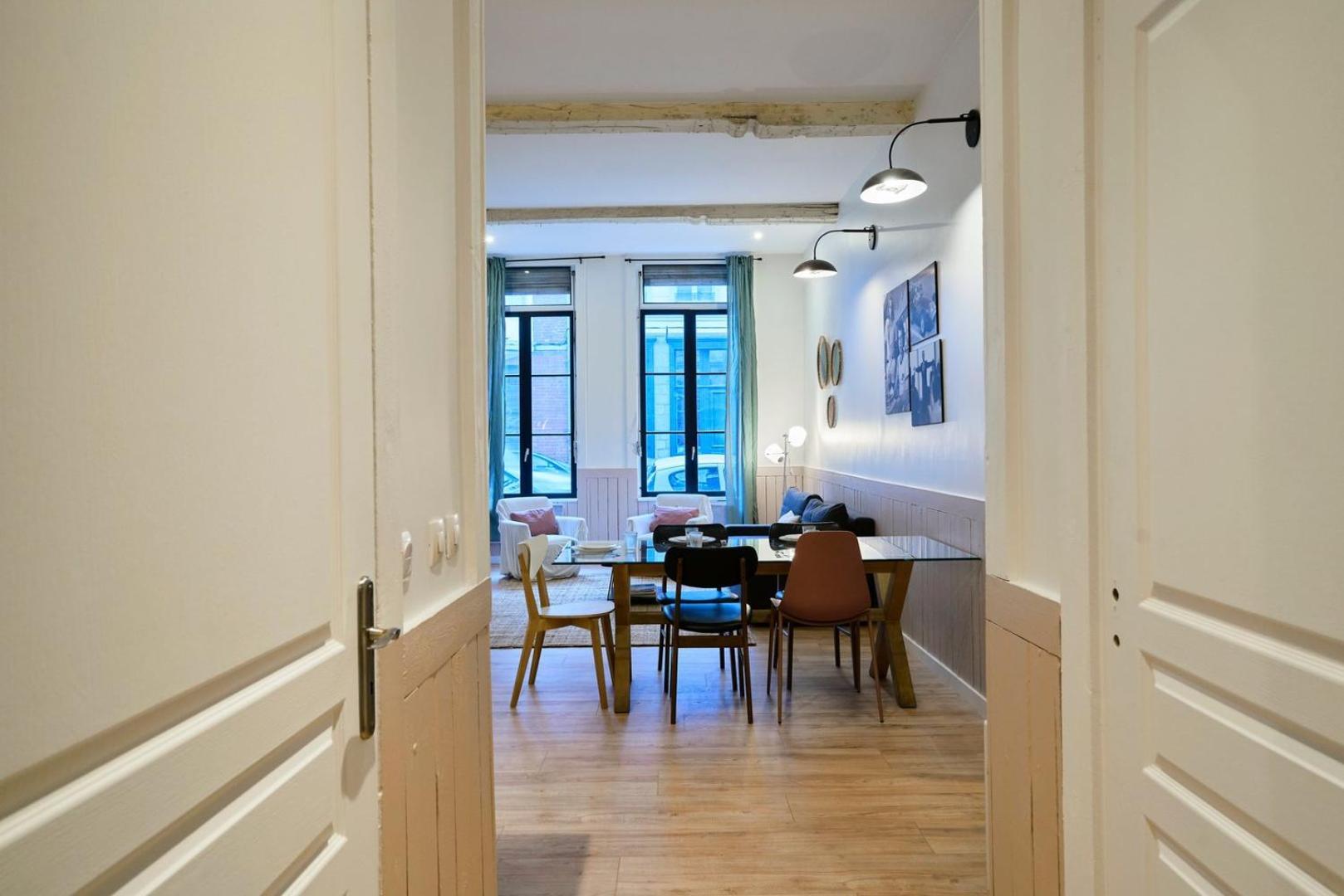 Old Lille: Charming Renovated Apartment Extérieur photo